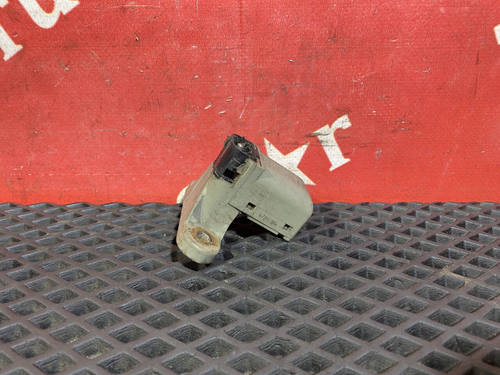 Датчик закрывания замка кабины 2016г