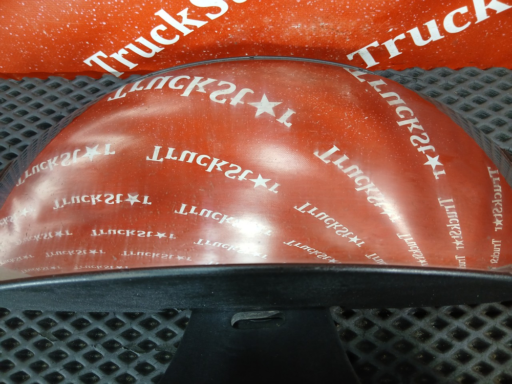 Зеркало бордюрное