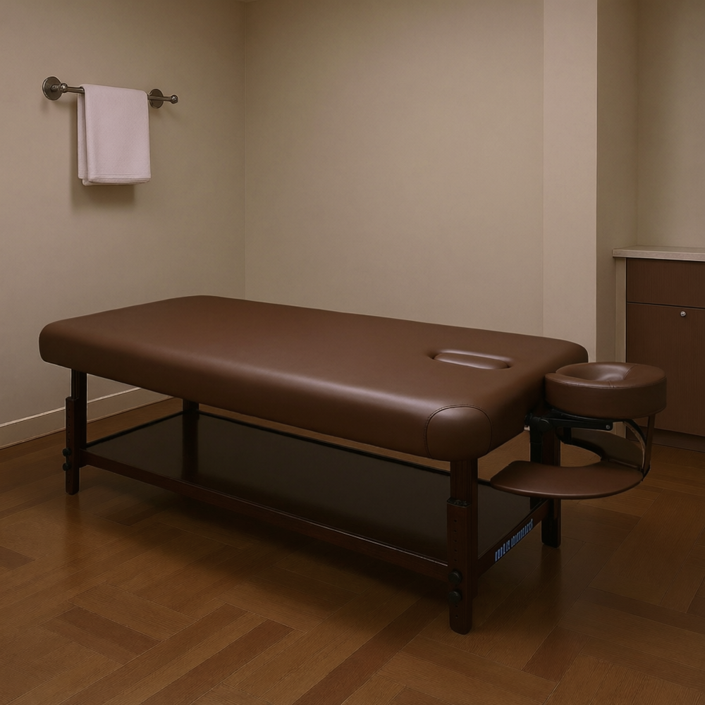 Массажный стол Mizomed Classic-Flat широкий (82 см) коричневый, стационарный