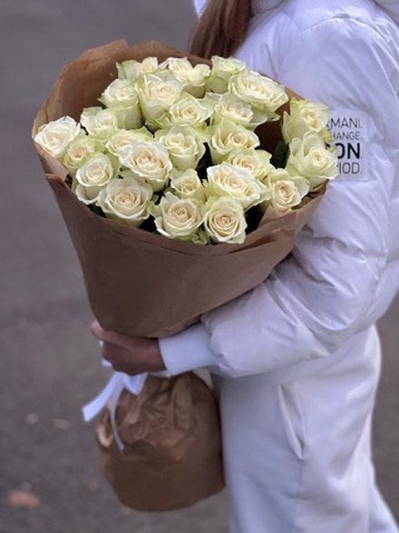 Букет 25 белых роз