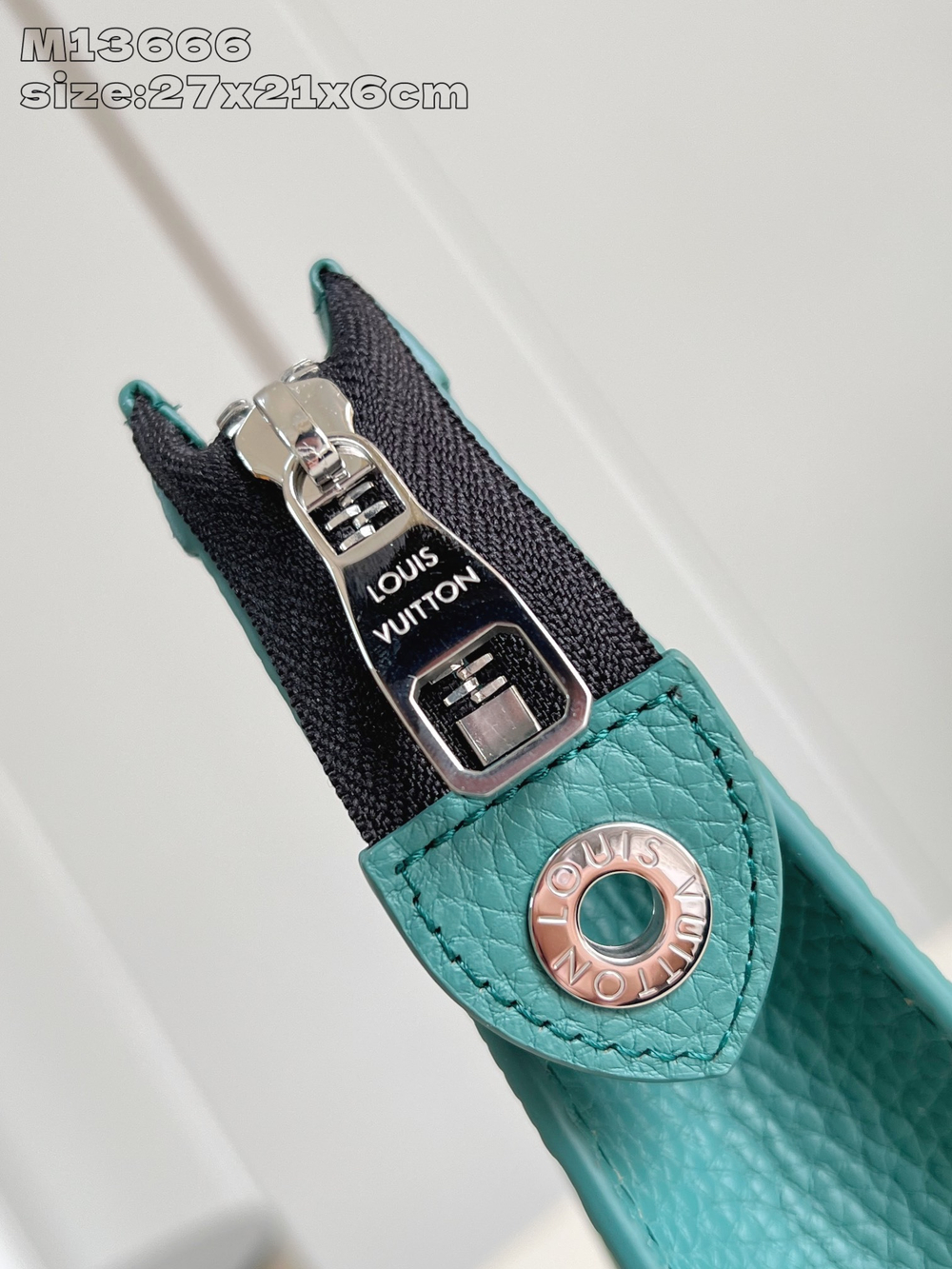 Louis Vuitton Pochette Voyage MM