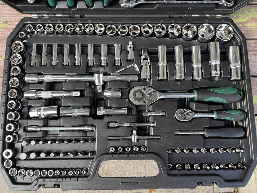 Набор (131 предмет) Автомобильный инструмент TOOLS 131 предмет