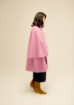 Пальто-кейп сложного кроя