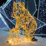 Светодиодная фигура "Медведь у пня"