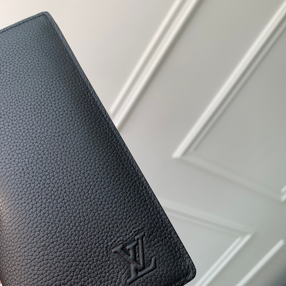Louis Vuitton Brazza Wallet