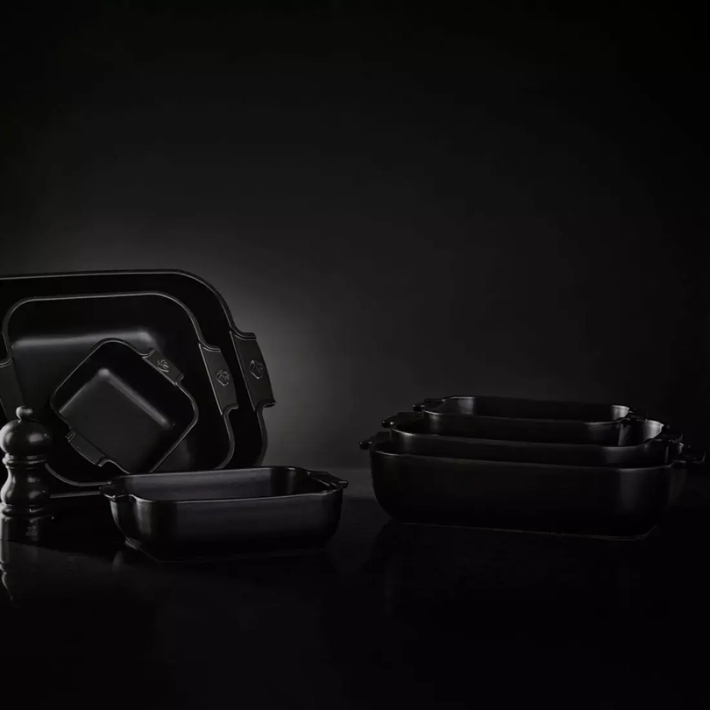 Квадратная форма для запекания 18см 0.66л Peugeot Satin Black