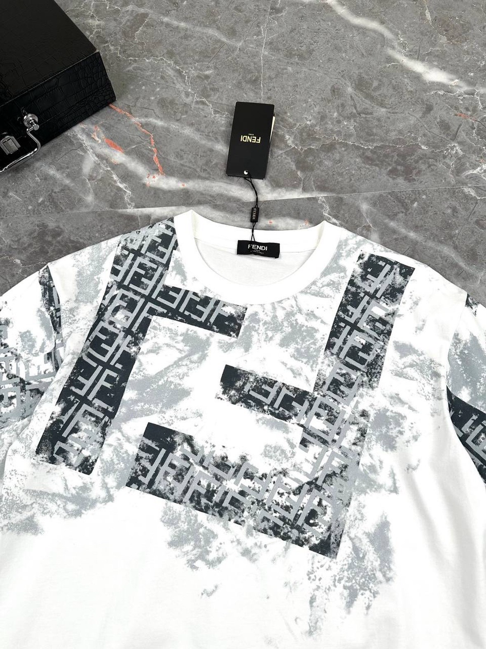 Футболка Fendi