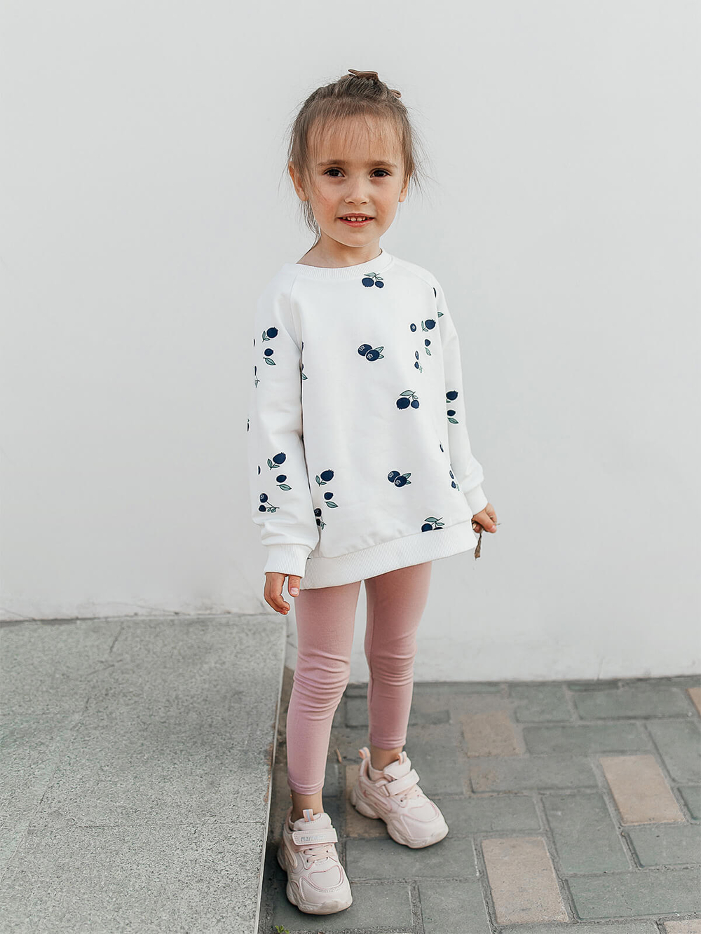 Свитшот оверсайз Mjölk Голубика, уценка