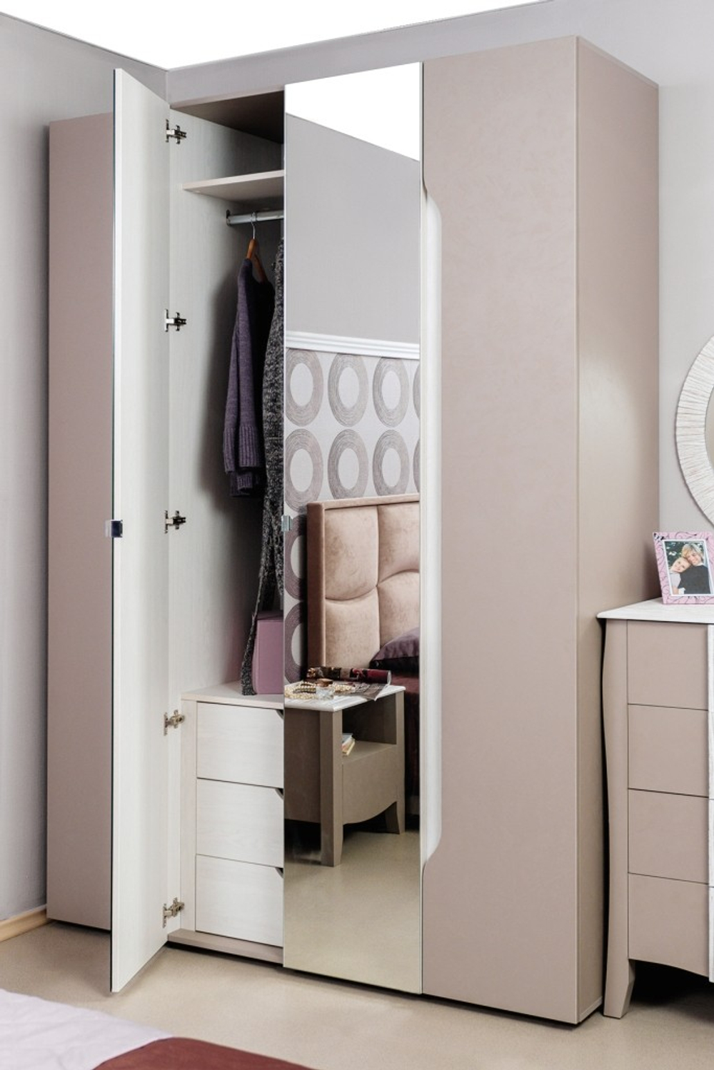 Шкаф для одежды и белья Brownie 777