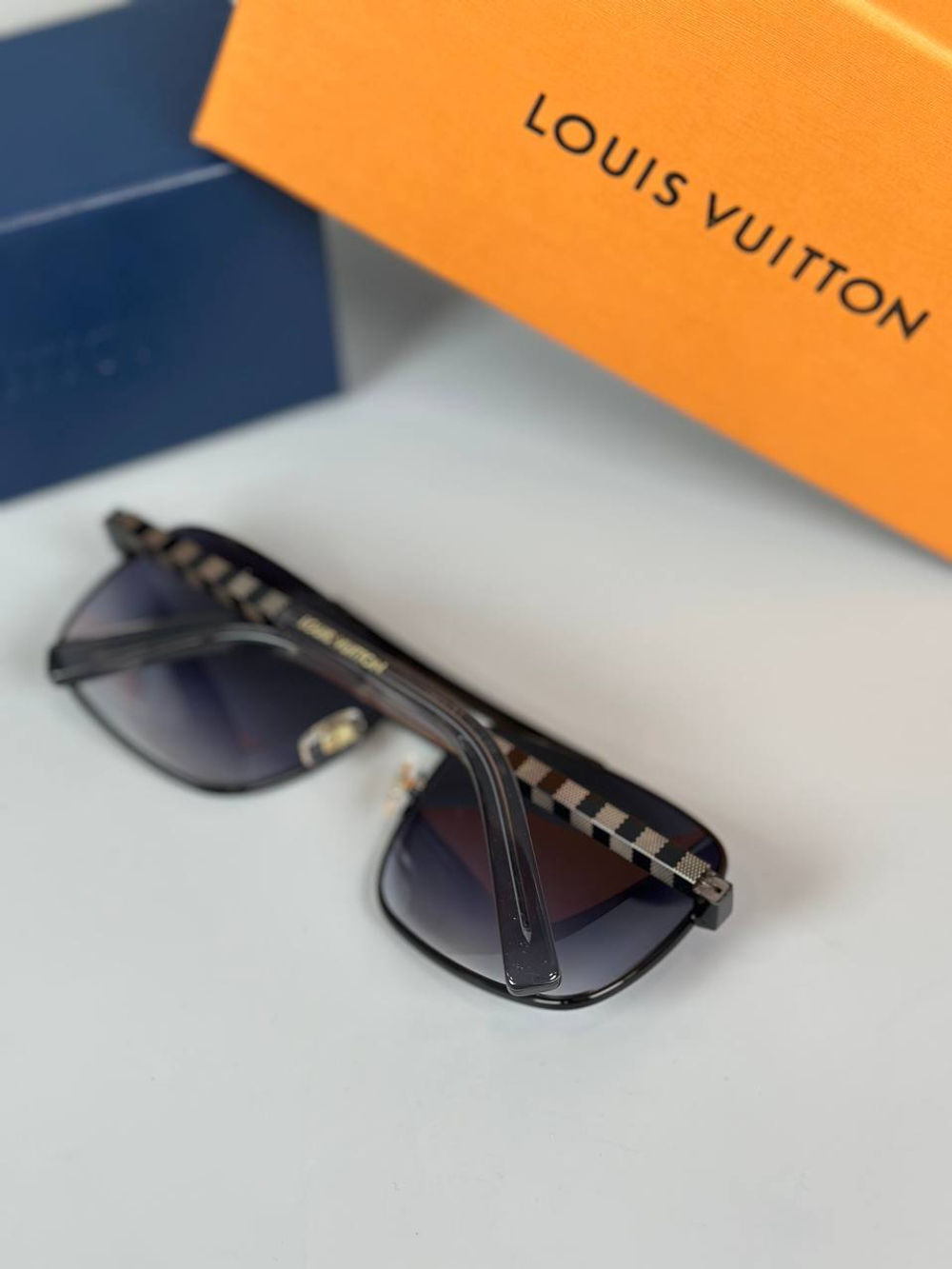 Очки Louis Vuitton