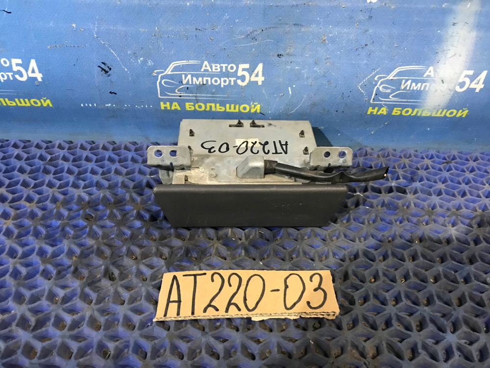 Пепельница TOYOTA AVENSIS 1999