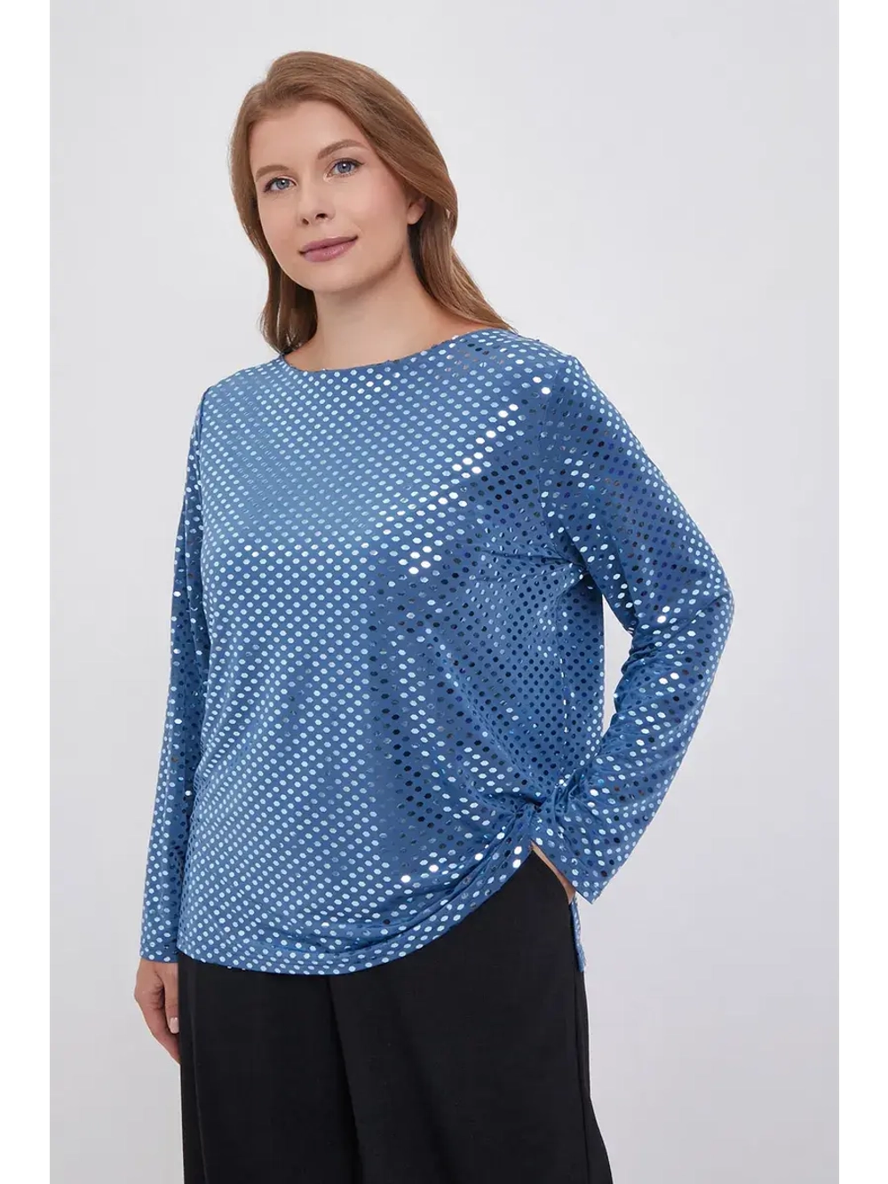 Блузка нарядная с пайетками