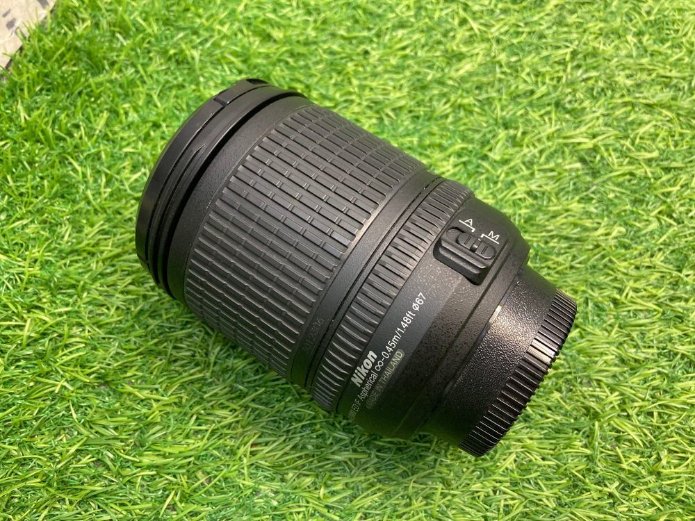 Nikon 18-135mm 3.5-5.6 ED-IF AF-S DX Zoom-Nikkor
