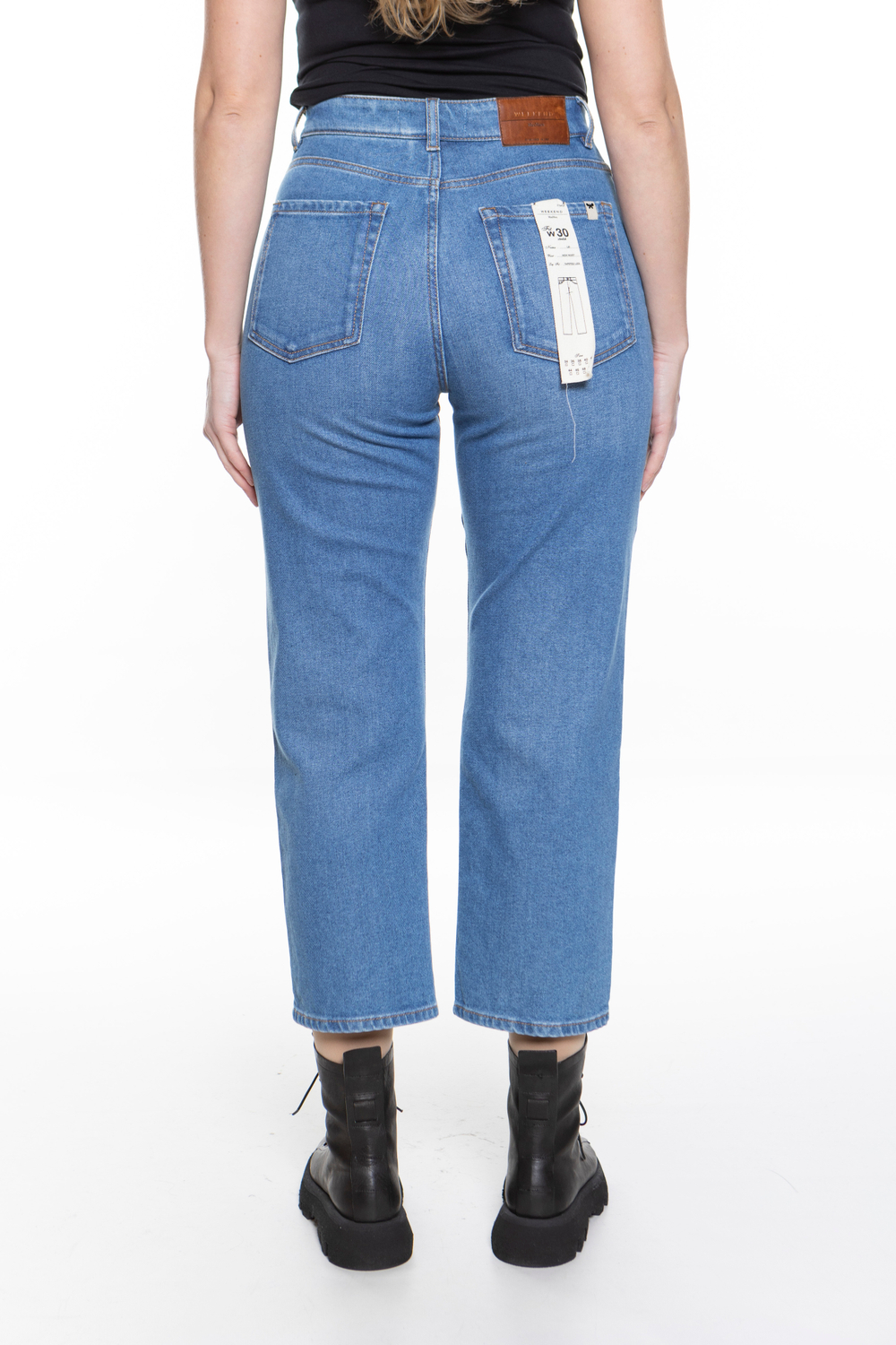 УКОРОЧЕННЫЕ ДЖИНСЫ ИЗ ДЕНИМА