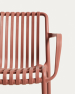 Уличный стул Isabellini из пластика терракотового цвета