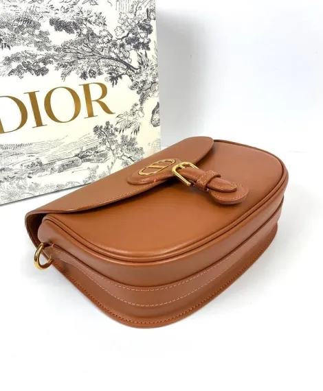 Сумка Dior Bobby, модель среднего формата коричневый