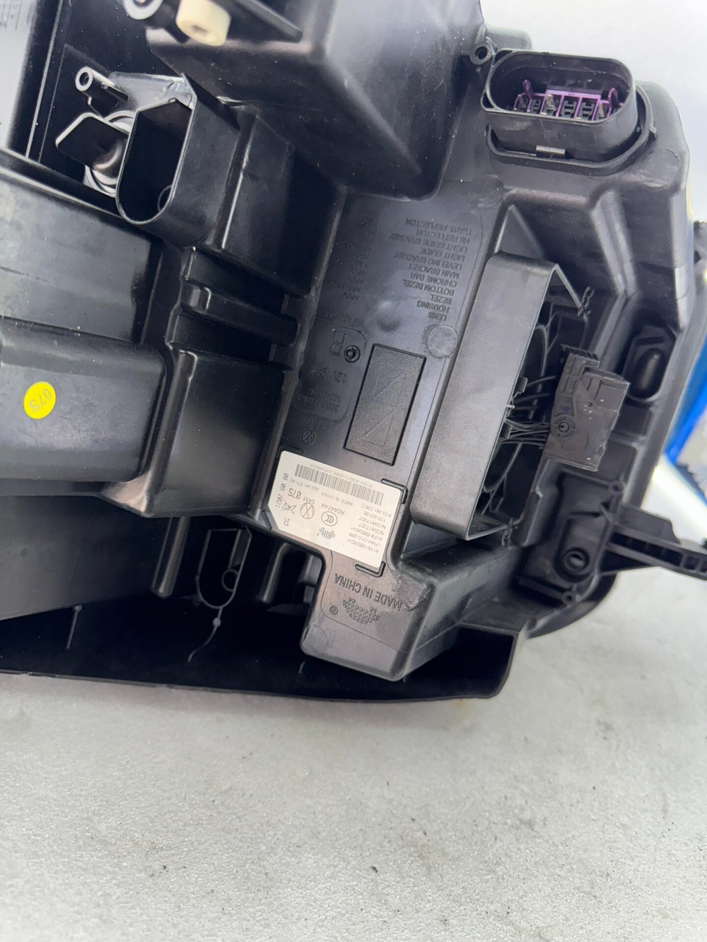 Оригинальная LED фара для Volkswagen Teramont 2021-2024