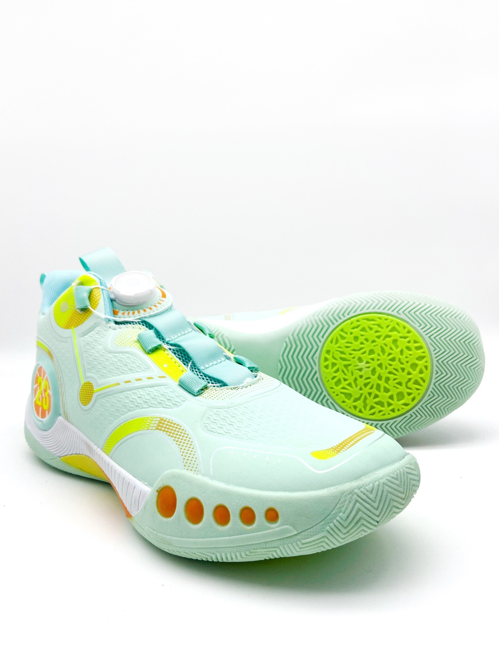 Баскетбольные кроссовки