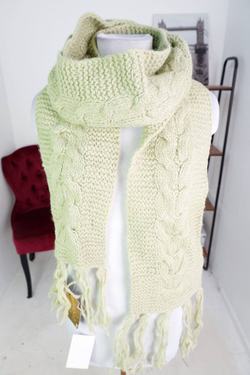 Шарф Fornarina красивого цвета, новый