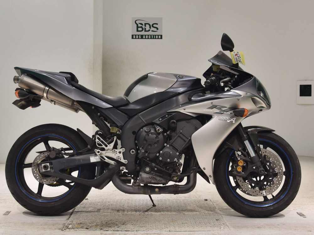 Yamaha YZF-R1 , 2004