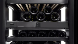 Встраиваемый винный шкаф Liebherr UWpri 3782