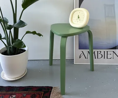 Табурет из фанеры, зеленый
