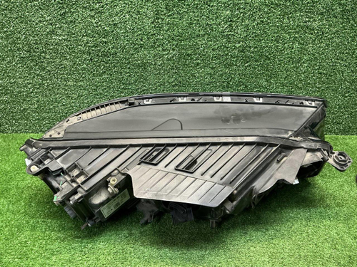 Фара левая VW Touareg 3 (2018-2023) LED