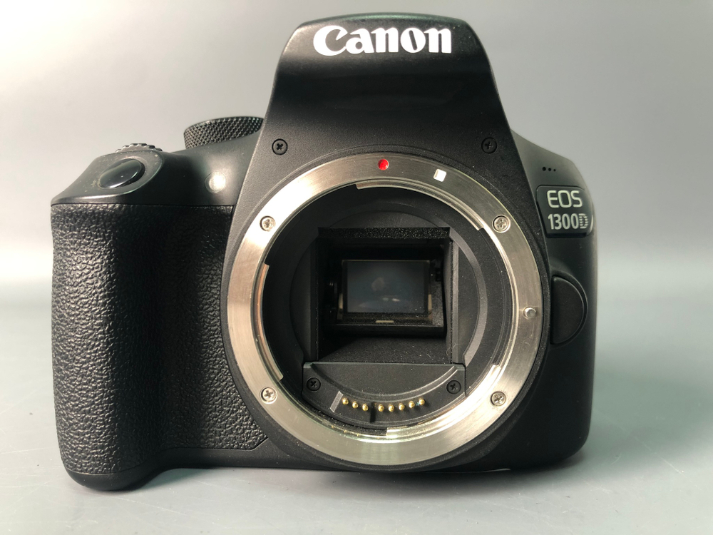 Canon 1300D, 51000 кадров пробега