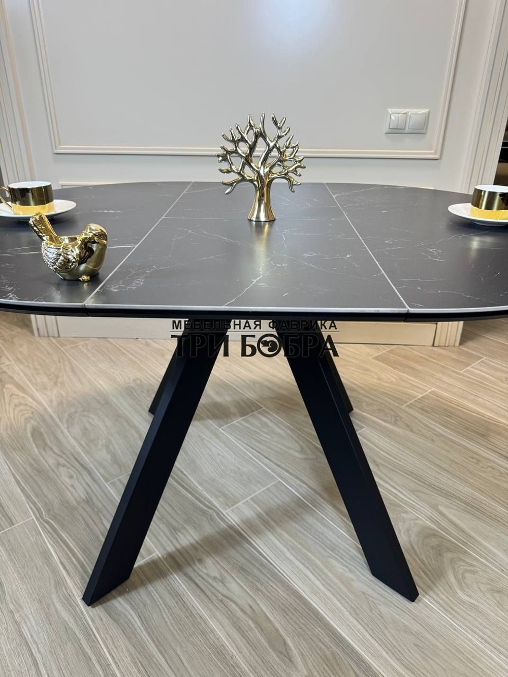 Круглый стол "Бонжур", керамогранит, черный мрамор