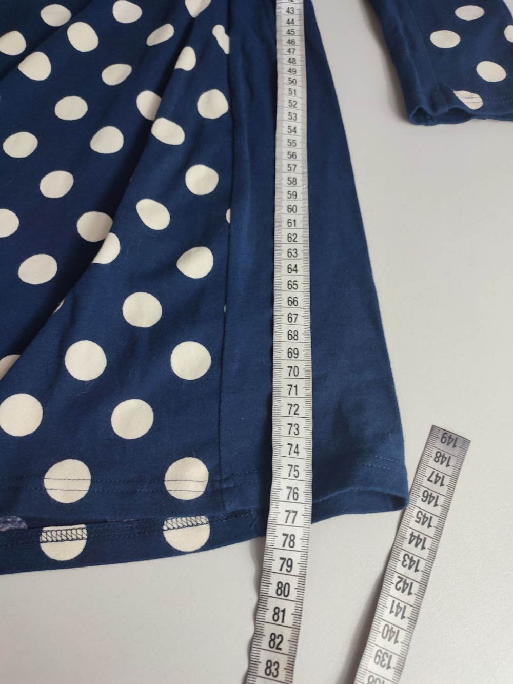 Платье H&M с хлопком лаконичное 42 размер