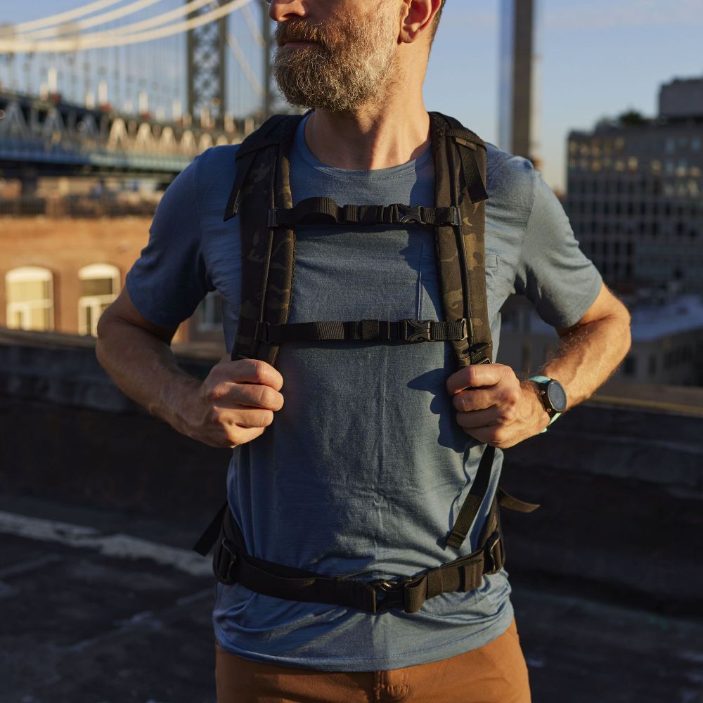 Фоторюкзак Tenba Axis v2 Tactical Backpack 32 MultiCam Black 637-759