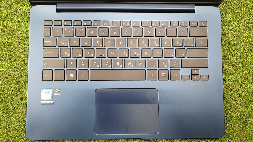 Ноутбук ASUS i5-8/8 Gb/FHD/ Zenbook UX430UA-GV414T [90nb0ec5-m09430] Windows 10 Home