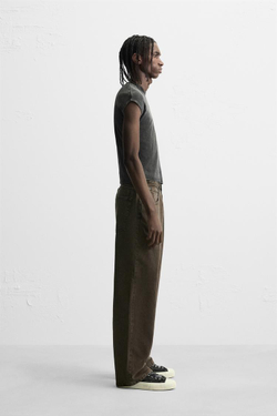 ZARA ДЖИНСЫ BAGGY-FIT ИЗ ТКАНИ С ЭФФЕКТОМ ПОТЕРТОСТИ, ТЕМНО-КОРИЧНЕВЫЙ