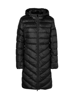 Marc-Cain-Ad_HerbstWinter-2024_900_XA-11.04-W77