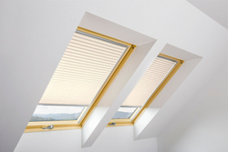 Плиссированная штора FAKRO 114х140 APS бежевая