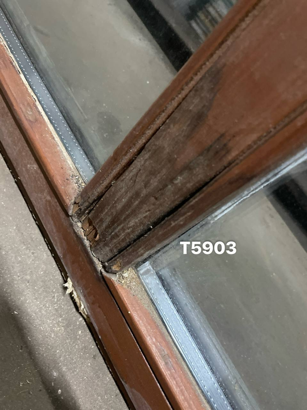 Окно Деревянное Б/У 140(в) х 137(ш)