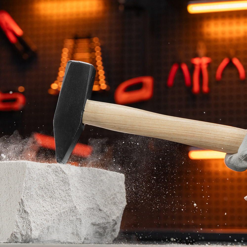 Молоток слесарный, 1000 г, квадратный боек, деревянная рукоятка// Sparta