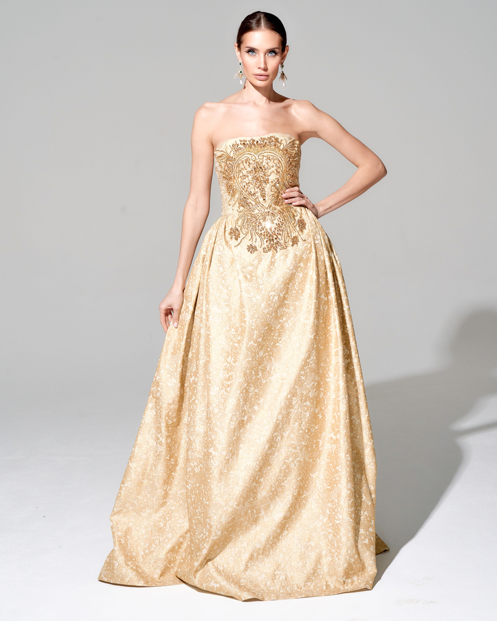 Платье "Ливадия" из премиального жаккарда с вышивкой ручной работы