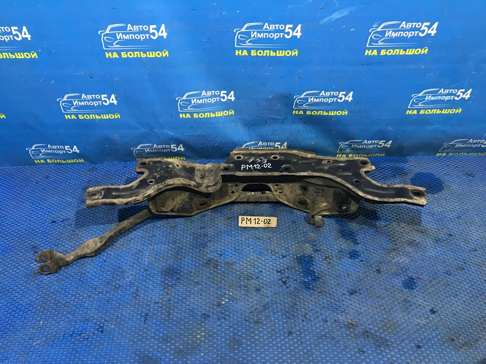 Балка задняя NISSAN LIBERTY 1999