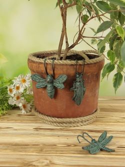 Iron Garden Фигурка декоративная Жук