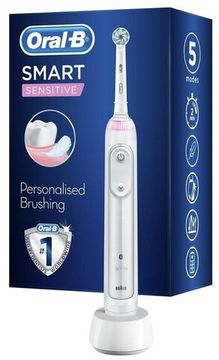 Электрическая зубная щетка Oral-B Smart Sensitive, белый