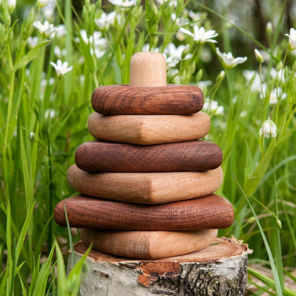 Деревянная пирамидка "Треугольная" Леснушки