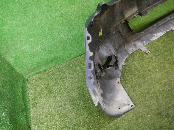 Бампер передний Peugeot 2008 (2013-2016)