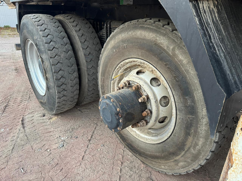 Shacman (Shaanxi) SX* 8x4 Самосвал SX331863366 (Дизельный, 12,5 л, 544 л.с., МТ)