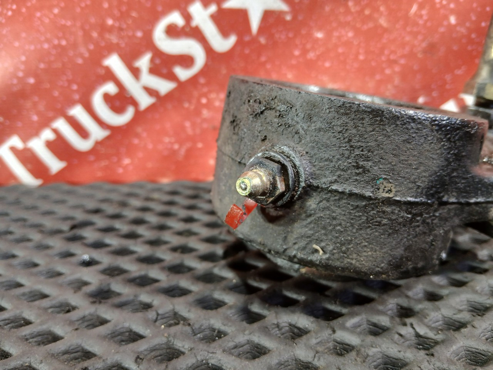 Кронштейн тормозного вала задний