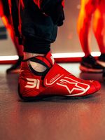 ALPINESTARS – Экипировка для автоспорта и картинга | Гоночные костюмы, обувь, перчатки, бельё и аксессуары