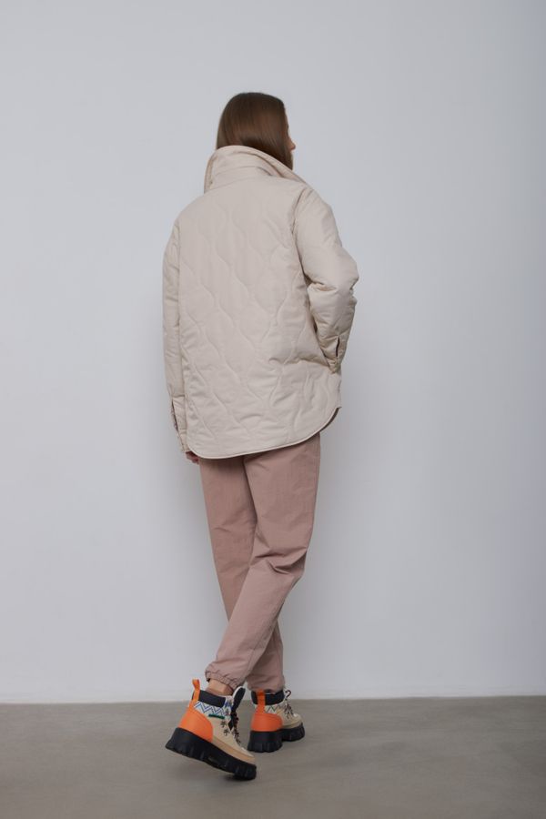 Куртка-рубашка стёганая AW015 ванильная - фото 2