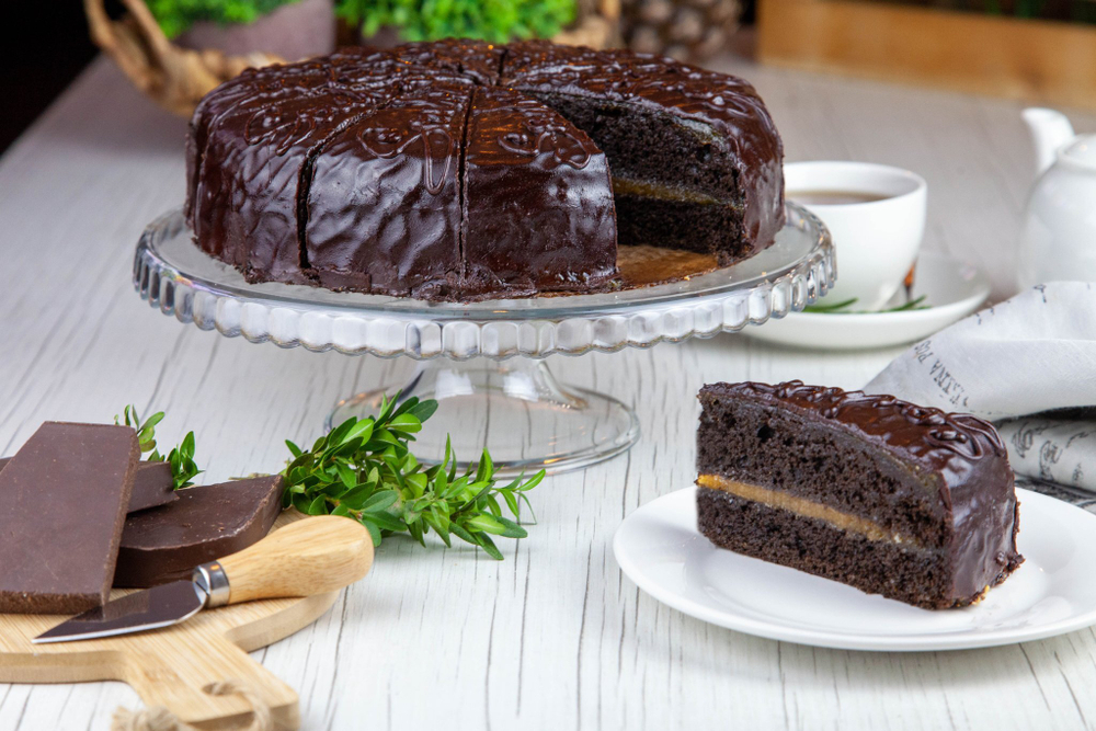 Торт бисквитный "Захер" ПИТЕРФРОСТ