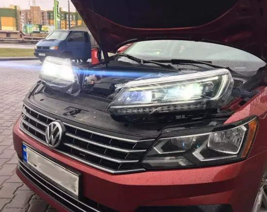 Передние фары VW Пассат Б8 2016-2018 V2 Type (USA type)