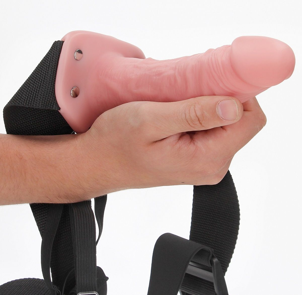 Телесный реалистичный страпон-фаллопротез - 18,5 см. (Цвет: телесный)